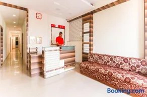 Hotel O Unique Inn - Image 1