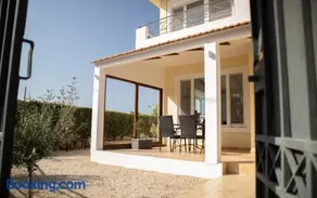 Beach house 30 - Image 1
