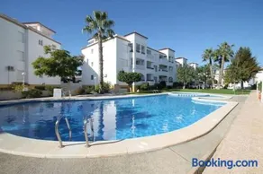 Stunning Penthouse Apartment in Villamartin with Communal Pool - Image 1