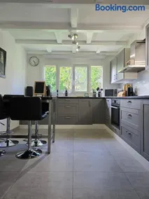 Grand appartement rénové - Calme & confortable - Image 3