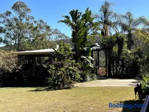 Charity Creek Retreat - Image 5