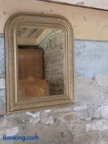 Nuit insolite, chambre au dessus d'une étable - Image 3