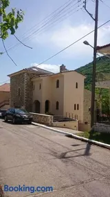 VILLA RIA - Image 1