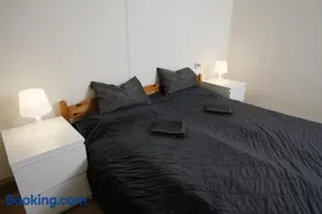 140qm Gästehaus Sunlight, 4 Schlafzimmer für bis zu 6 Personen, überdachte Terrasse, Parkplatz und Garage in Rimpar bei Würzburg - Image 2