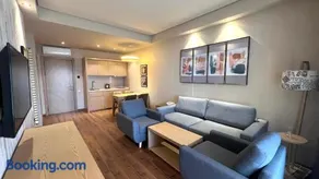 Luxury Oasis Apartment - Image 4