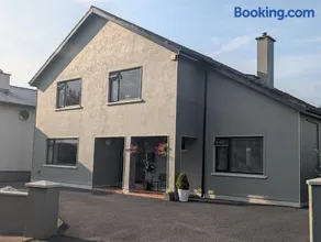 Station Road Homestay - Image 2