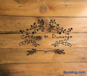 Cottage on Durango - Image 2