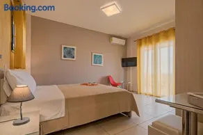 Villa Sandy Evi by Villa Select - Image 3