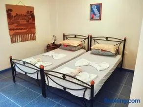 Romantic flat on the beach - Image 1