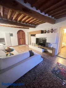 Villa Rosa - Image 1