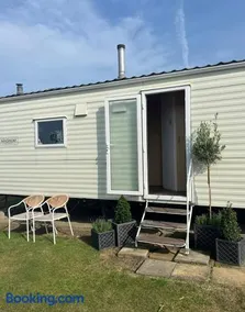 Ecco Lodge Caravan - Image 1