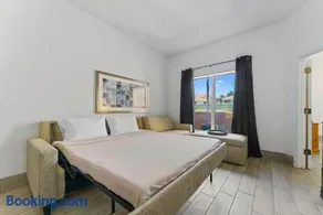 Scottsdale upgraded 1 bd 1 ba 2 Queen Beds - Image 3