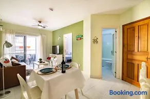 Alquilaencanarias- Medano Apartment Bogavante - Image 1