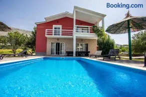 Villa with private pool, near Split - Image 2