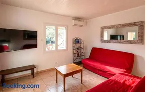 Stunning Home In Sampzon - Image 3