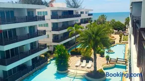 Beachfront Apartment with Balcony, Sea View & Pool View - Cha Am - Hua Hin - Image 1