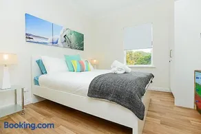 Hi 5 Victor Harbour Holiday Apartment - Image 4