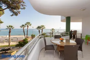 Villa Venecia, Apartamento de Lujo en 1º línea de playa + parking - Image 3