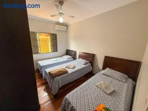 Casa Completa com Churrasqueira em Patos de Minas - Image 5