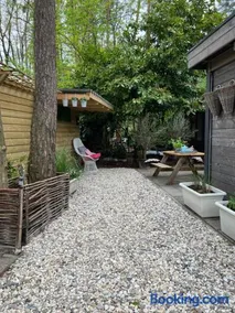 Vrijstaand Houten huis in het bos - Image 3