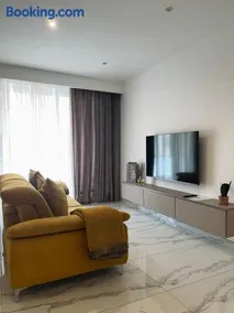 MAPAS - luxury 3 bedroom Apartments - Image 1
