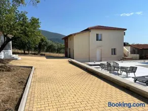 Olive Hill Guest House - Image 4