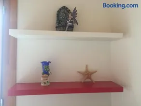 Jomary Apartment - Image 3