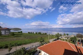 Turka Lake House - Image 2