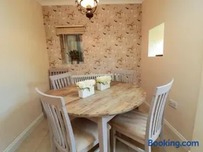 Scalby Grove Cottage - Image 2