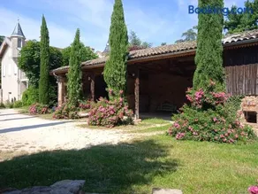 Maison calme avec piscine entourée de son parc - Image 3