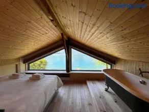Chalet les pieds dans l'eau avec accès direct au Lac d'Annecy - Image 4