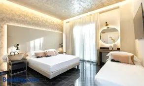 Hotel Mondial - Image 1
