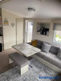 Haggerston Castle 6 Berth Caravan - Lakefield 115 - Image 4