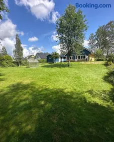Hus med 3 sovrum i lugn miljö nära natur & Ullared - Image 3