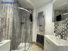 Kates’s Place - Image 5