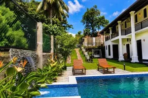 Emerald Edge Villa - Image 1