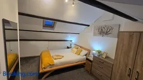 Derwent Apartment - Three Bedrooms - Sleeps 6 - Image 5