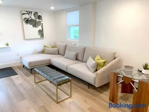 Fresh Modern Garden Level Kittery Studio - Image 1
