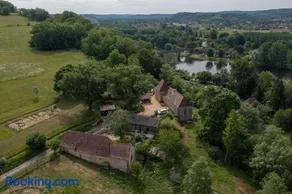 Domaine De Vic - Image 2