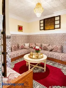 Authentic Medina House Walk to jamaa el fna - Image 1