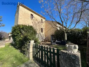 Gîte dans un domaine viticole, entre Montpellier et Sète, proche de la mer - Image 1