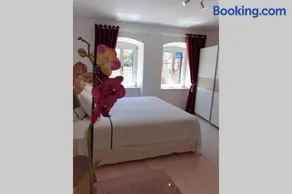 Comfortable studio in old town - Image 5