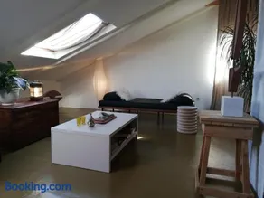 Naiadi Loft Apartment - Image 4
