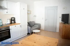 Claes Weinquartier - Appartements & Wein by Niko Schmitt - Image 2