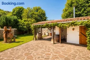 Preciosa y amplia casa con piscina - Image 4