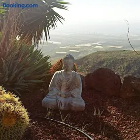 Finca Aurora quiet holiday flat with pool and great mountain and sea views - Image 2
