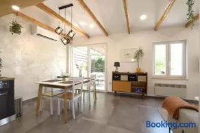 Holiday house "Laurus Garden" with private parking - Image 4