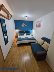 INCHY ACCOMMODATION - Deluxe Rooms & fully equipped kitchen in Diocletian's Palace - Image 2
