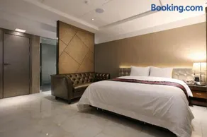 Zenith Tourist Hotel - Image 4