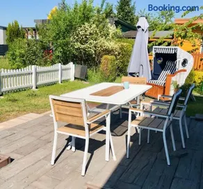 Sonniges Ferienhaus Fischer-Huus vor Usedom & direkt am Haff und Wasserzugang - Image 2